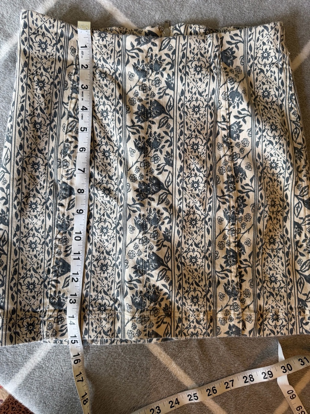 Free People Floral Print Mini Skirt Size 4 - Picture 6 of 6